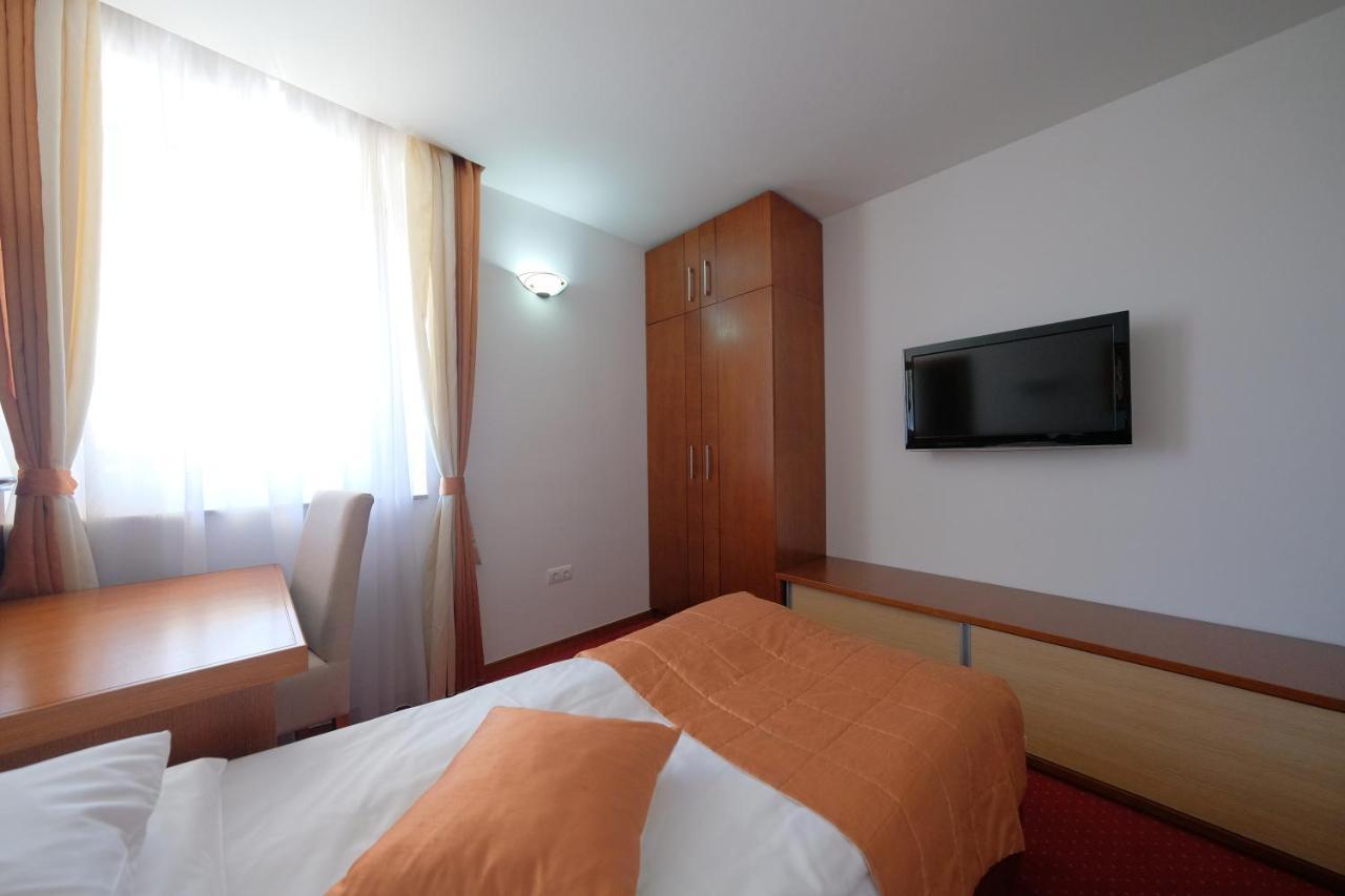 Motel Mujanic Sarajevo Mostarsko Raskrsce Exterior photo